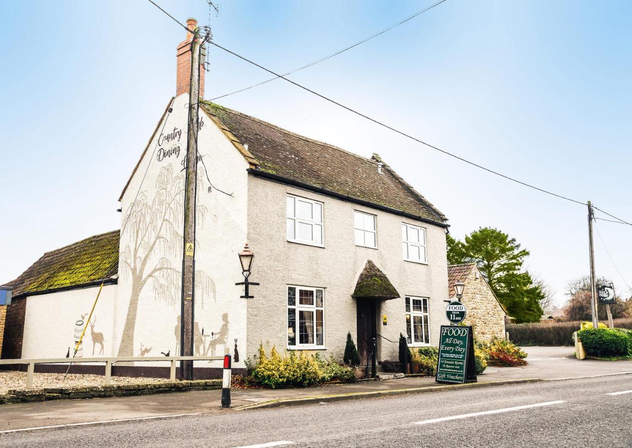 The Half Moon Inn And Country Lodge Yeovil Bagian luar foto