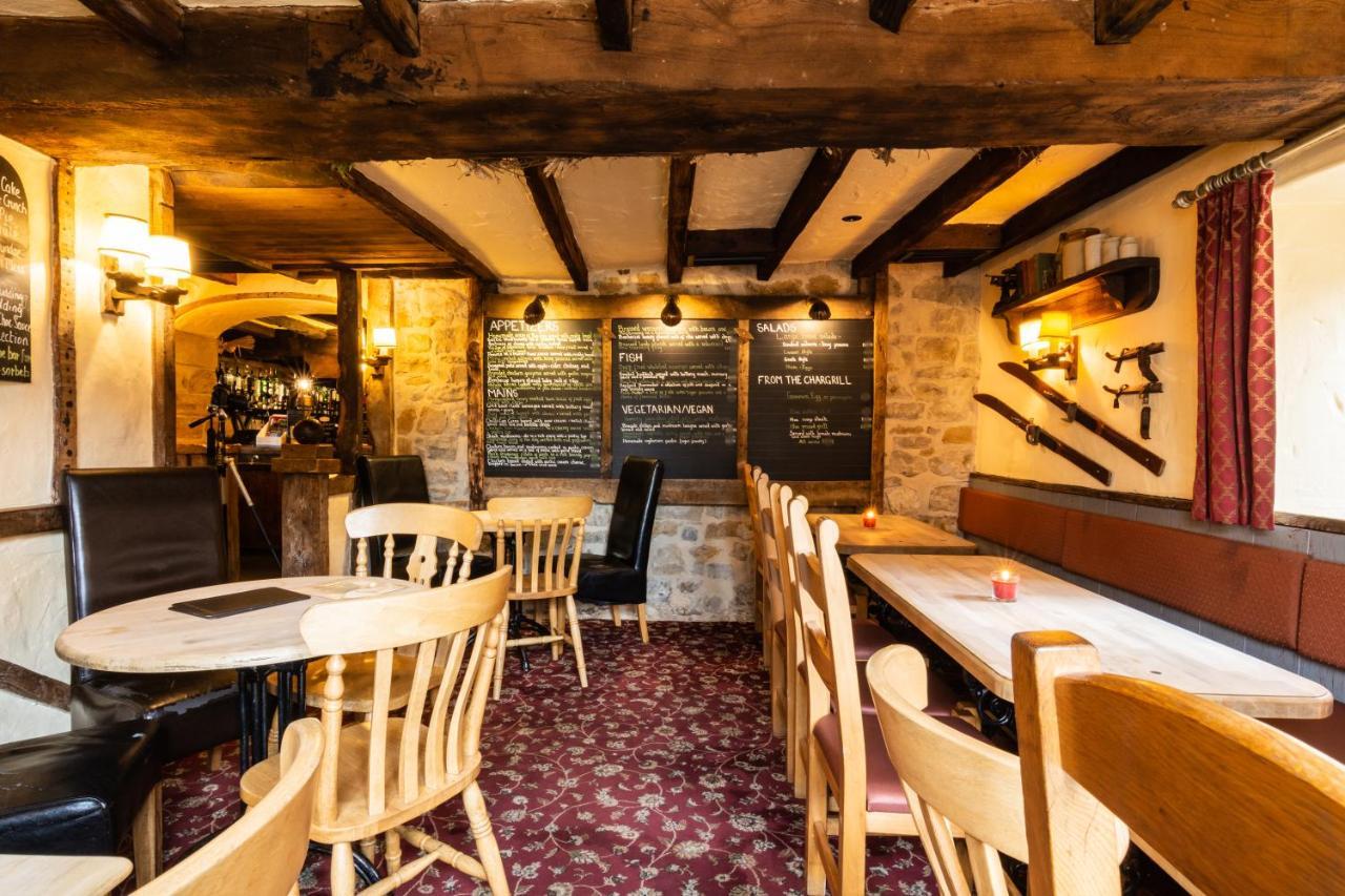 The Half Moon Inn And Country Lodge Yeovil Bagian luar foto